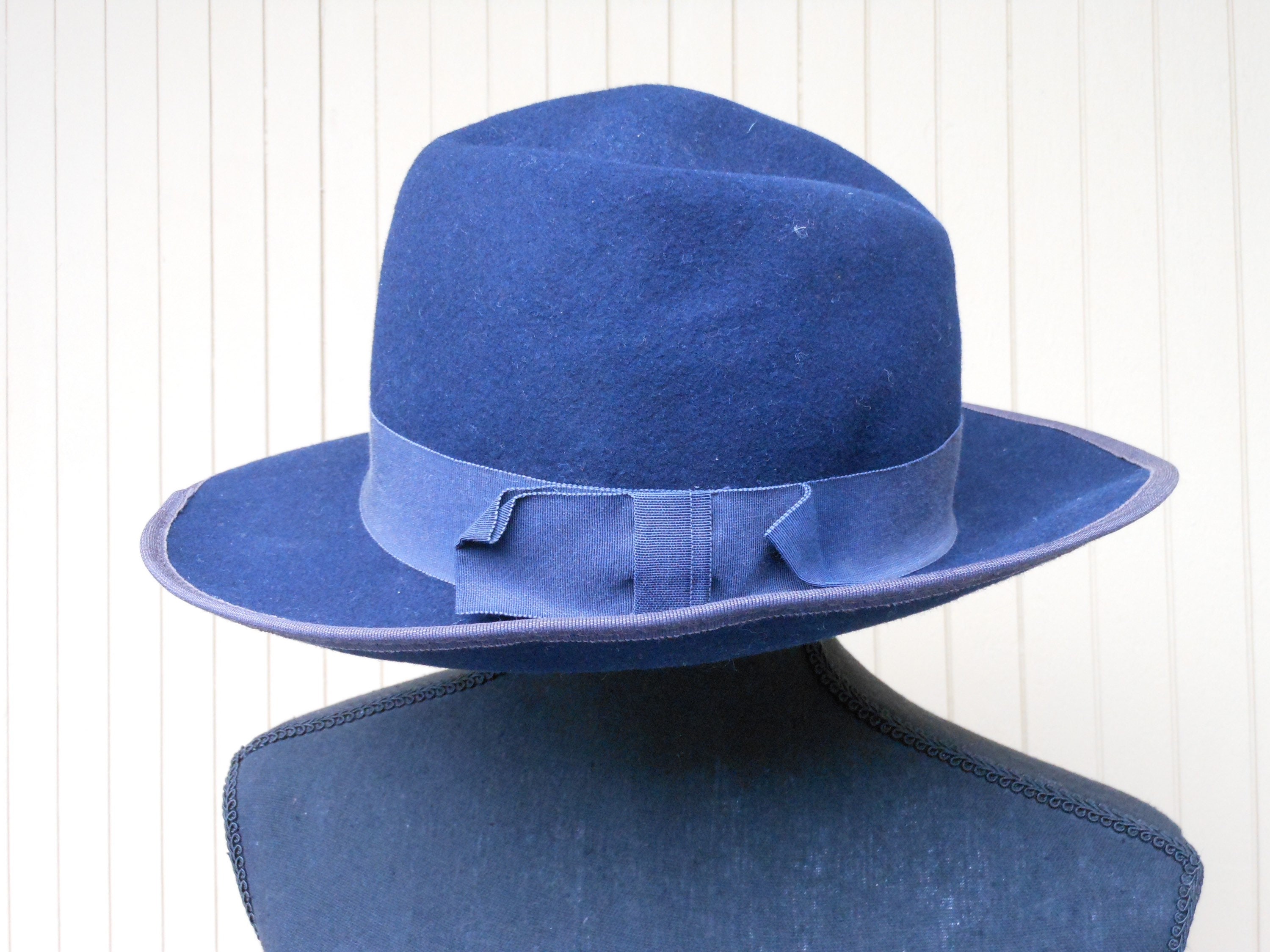 VTG Betmar 80\'s Wide Brim Black Bowler Style Wool Hat W/Ribbon Band And Bow Black 1980s 100% Wool Vintage Hats for Women for sale | eBay main image 2