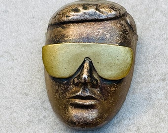 Linda Hesh Sterling Brooch Modernist Man's Face Wearing Sunglasses Vintage Pin