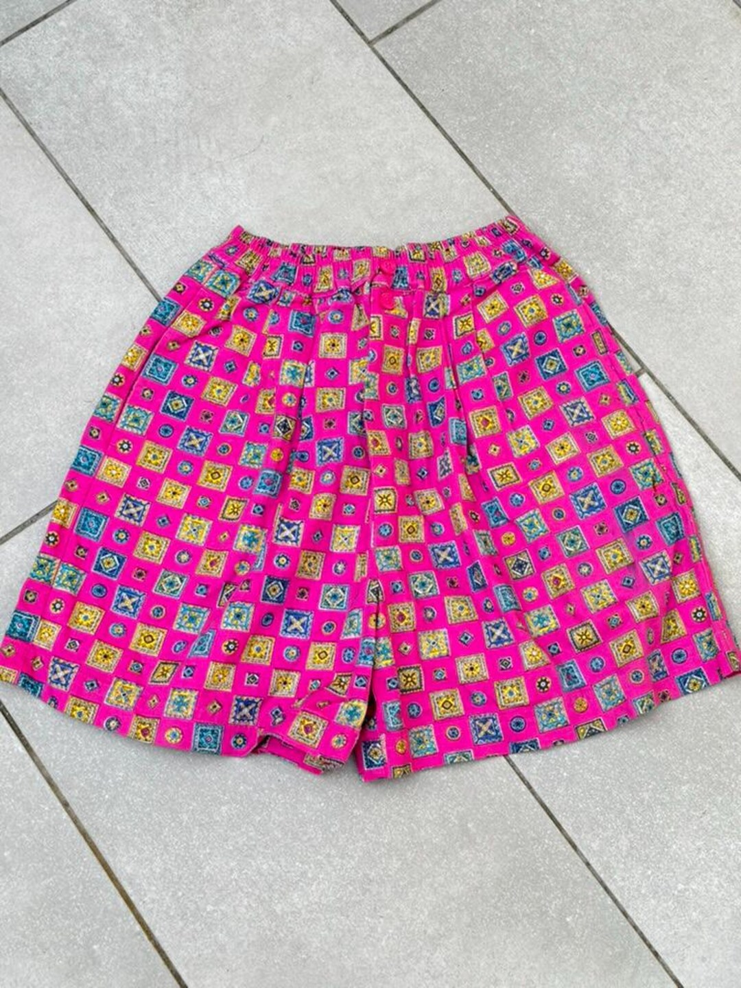 80s-90s USA製 Pattern rayon shorts Amazon.com: Retro Geometric 80s 90s Teens Beach Shorts