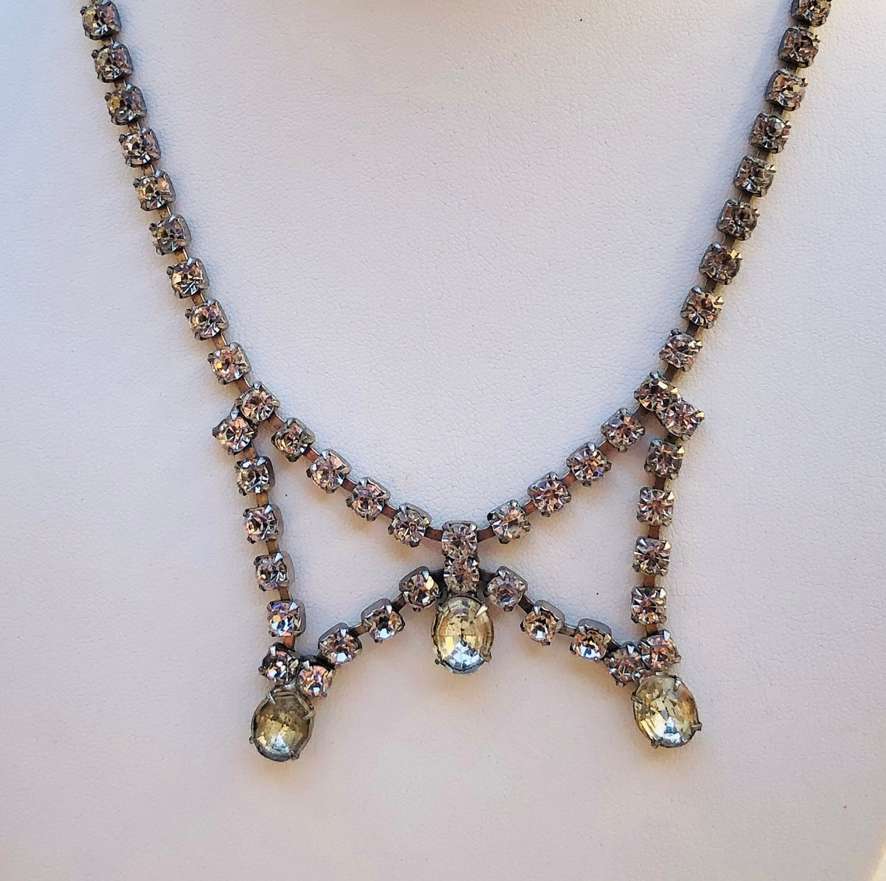 1930s Rhinestone Necklace | Vintage inspired necklace, Beautiful jewelry, Vintage  rhinestone jewelry
