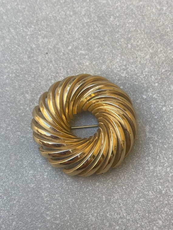 Hobe Signed Gold Swirl Brooch Vintage Signed Jewel