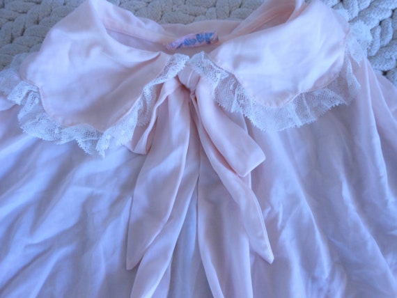 Ascot Pussy Bow Tie Bed Jacket Flo Weinberg Vinta… - image 5