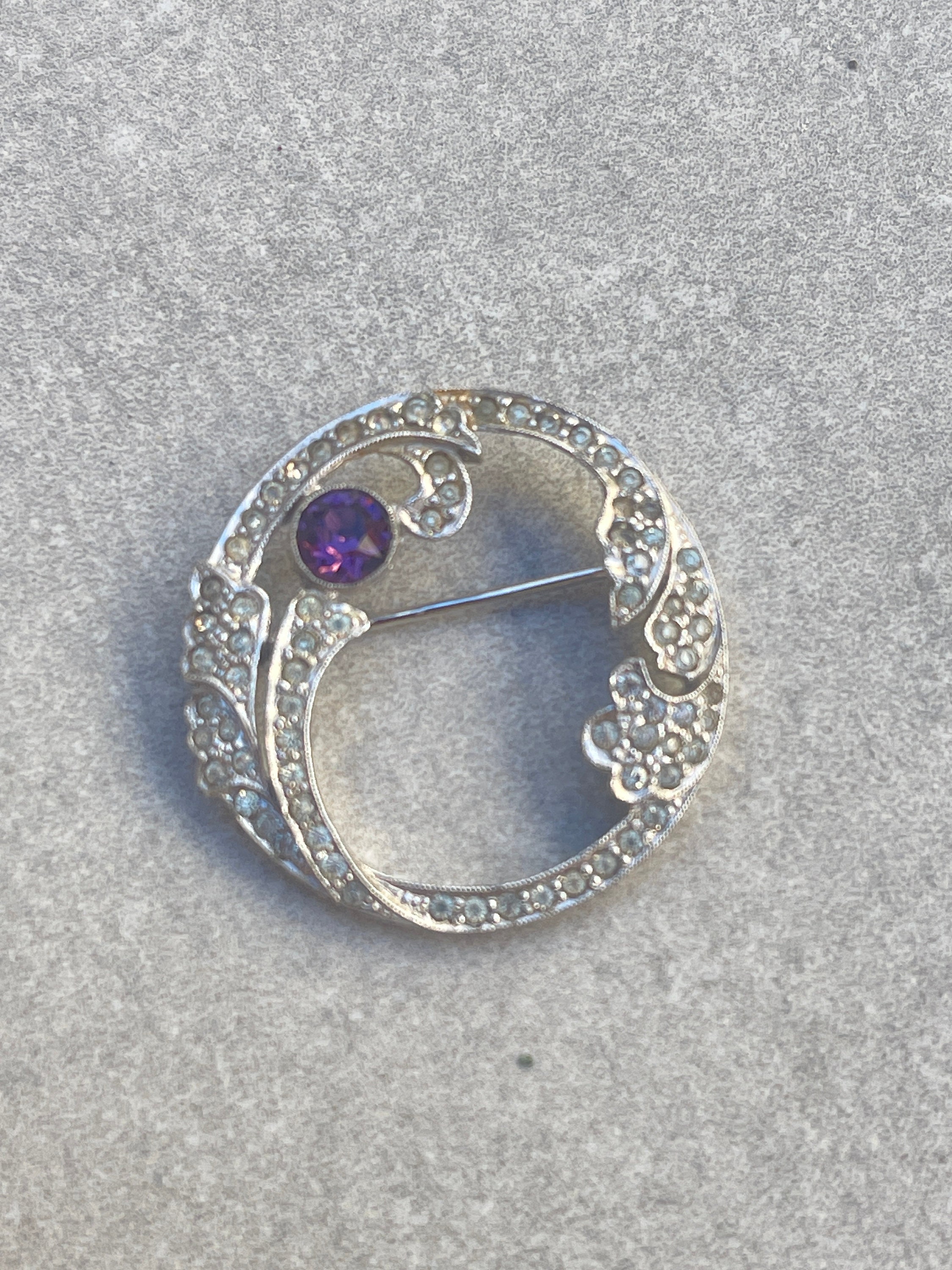 Art Deco Rhinestone Amethyst Silver Circle Vintage Brooch