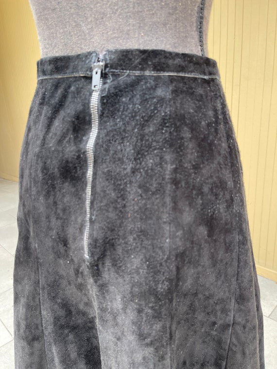 60s Suede Circle Skirt High Waist Vintage Skirt - image 7