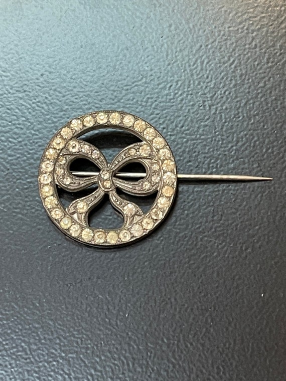 Art Nouveau Rhinestone Bow Vintage Stick Pin