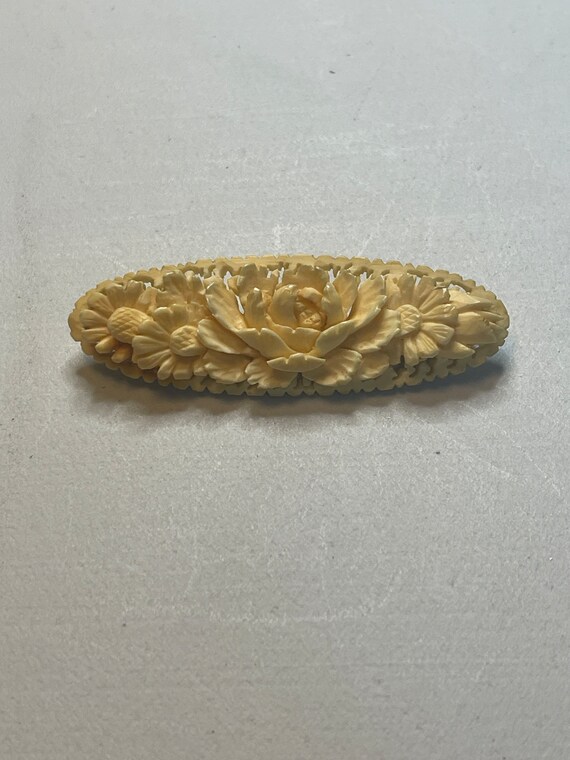 Celluloid Carved Floral Oval Brooch Vintage - image 6