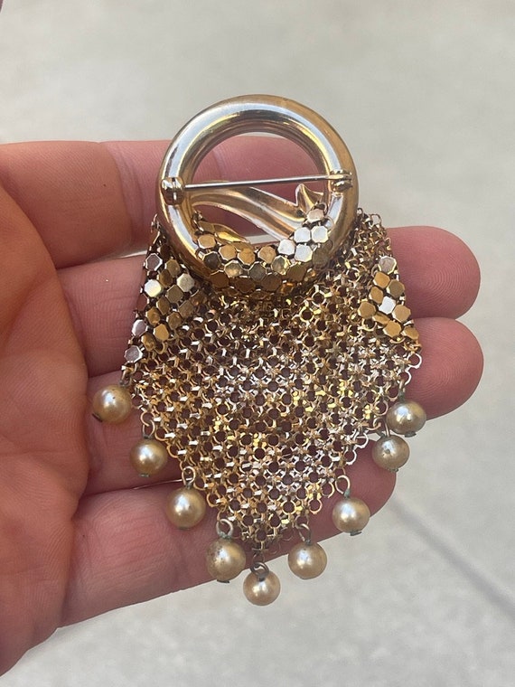 Gold Chainmail Mesh Brooch Dangling Pearls Vintag… - image 3