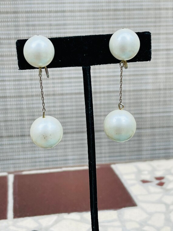 Richelieu Vintage Pearl Drop Earrings Chain Dangl… - image 2