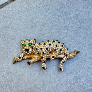 Rhinestone Leopard Brooch Green Eyes Vintage Jewelry