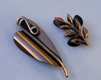Lot De 2 Pendentifs Et 1 Broche Ancienne - Perles, Verre, Métaux Divers, Occasion