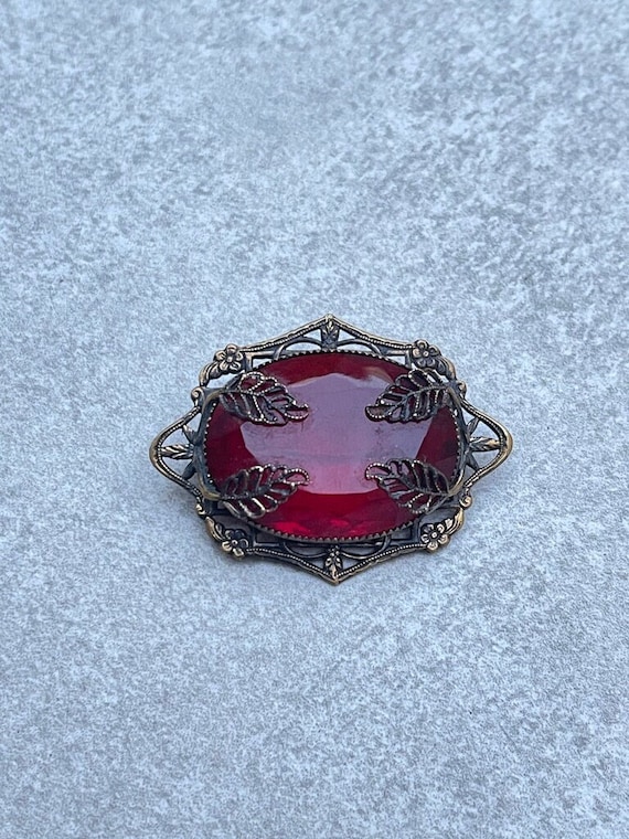 Victorian Red Cut Glass Cabochon Brooch Vintage Ov