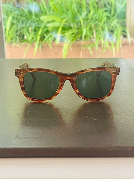 Vintage Brown Tortoise Shell Sunglasses Gray Lens… - image 2