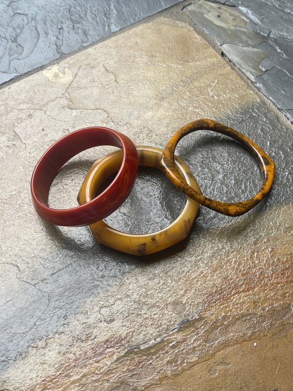 3 Marbled Bakelite Bangles Stacking Bracelets Vin… - image 3
