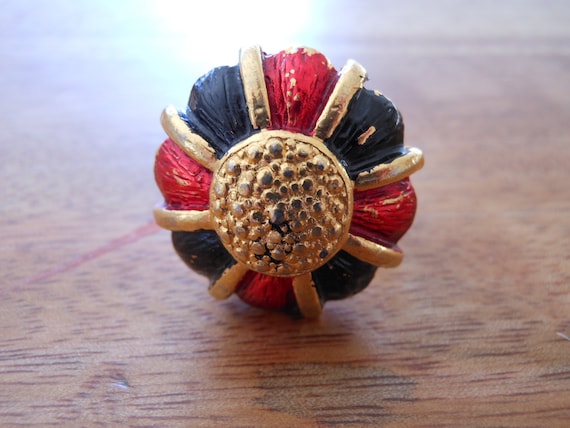 Vintage Adjustable Ring Red/Black/Gold Statement R