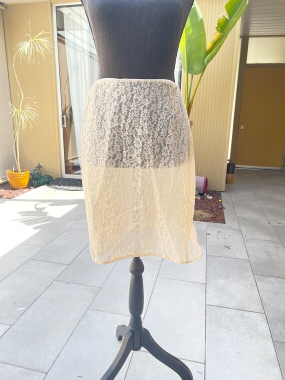 60s Van Raalte Lace Half Slip Vintage Skirt Medium - image 4