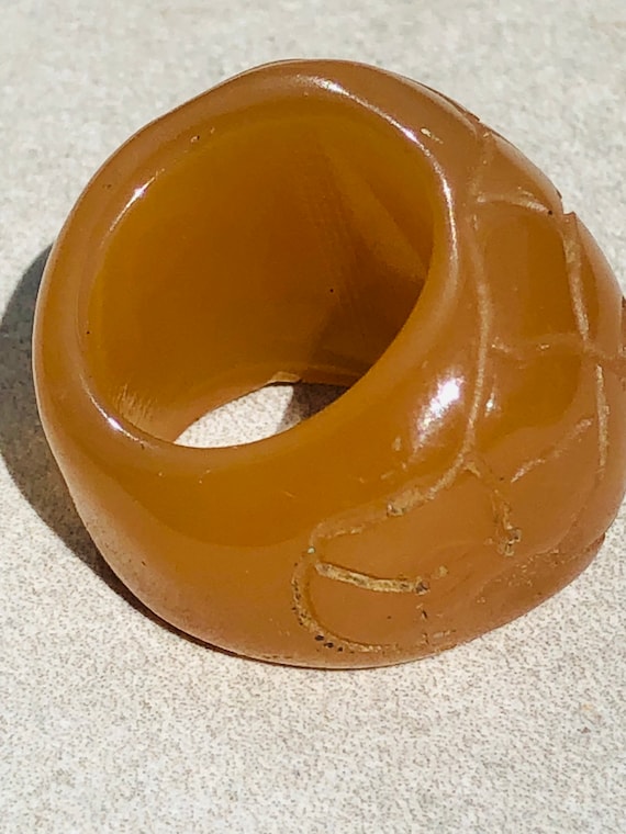 Butterscotch Bakelite Carved Crocodile Skin Ring … - image 10