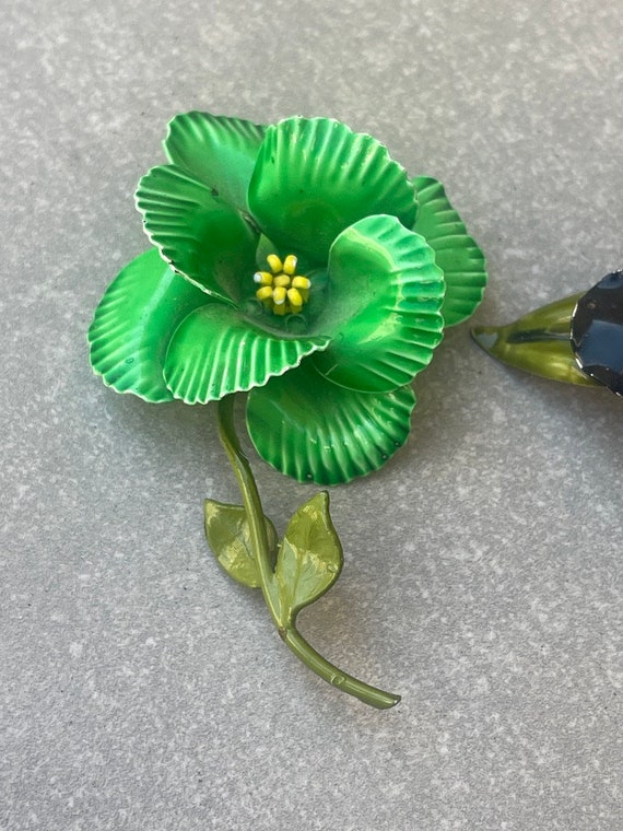 Pair of Large Enameled Flower Brooches Green | Bl… - image 2