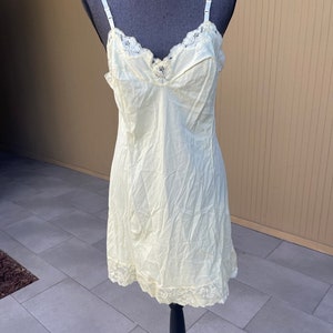 1960s Formfit Rogers Slip Yellow Lace Dress Vintage Lingerie Size 36