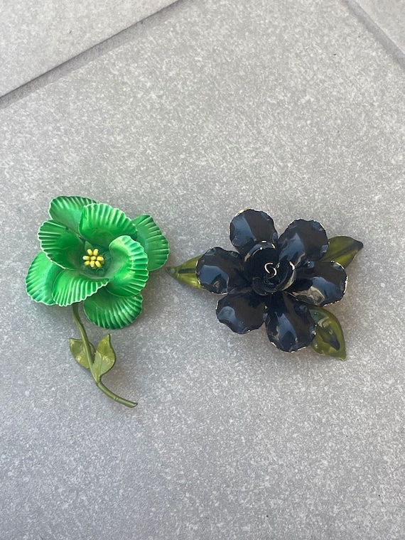 Pair of Large Enameled Flower Brooches Green | Bl… - image 1