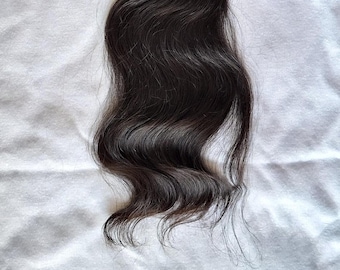Fasci di capelli indiani grezzi - Fasci di capelli intrecciati con texture ondulata naturale disponibili nelle taglie 10-20 pollici