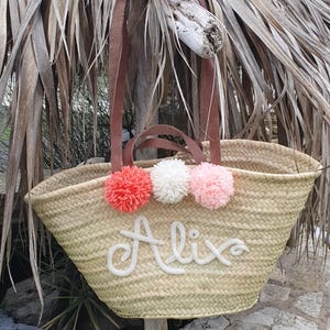 Large customizable knitted straw beach basket image 14