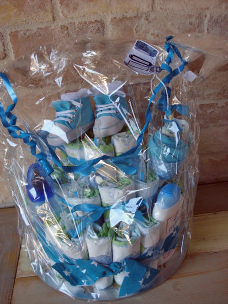 Gâteau De Couches Tricycle Bleu - Cadeau Original Naissance Ou Baptême - Fait Avec Des Couches Pampers - 8