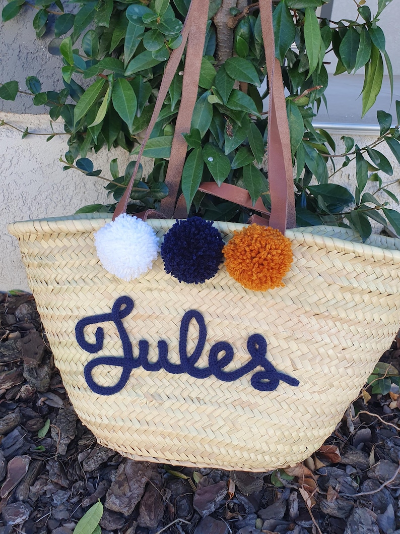 Large customizable knitted straw beach basket image 20