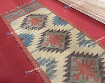 Handwoven Indian Kilim Runner Rug: Geometric Wool Jute