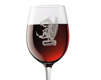 Klares Weinglas mit keltischem Drachen - Kostenlose personalisierte Gravur 18 oz