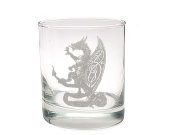 Keltischer Drache graviertes Whiskyglas, 10 Unze - Gravierte Personalisierung, Fantasy Gläser