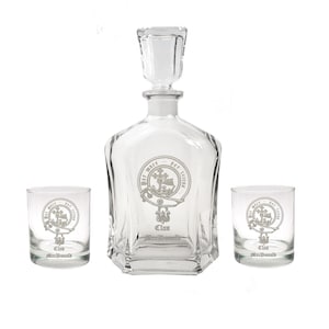 Aangepaste set Schotse clan Crest whiskykaraf en glas, gegraveerde badge Schotse clan
