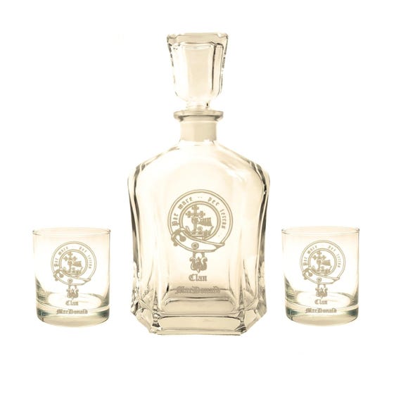 Personalized Scottish Clan Crest Whiskey Decanter Set, Engraved Clan Gift, Christmas Gift for Him, Scottish Gift for Dad