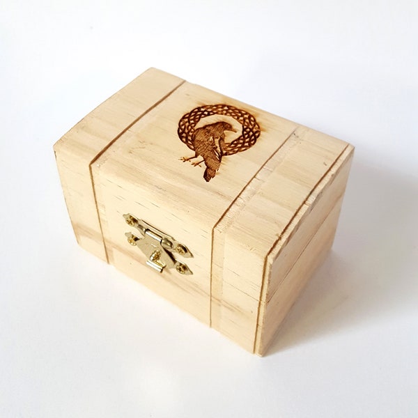 Celtic Raven Small Wooden Box : Free Custom Engraving