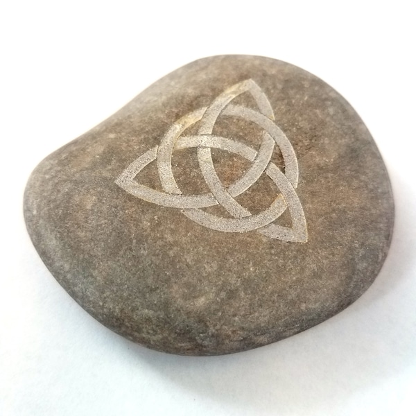 Trinity Knot Engraved Worry Stone, Free Personalized Engraving, Celtic Triquetra