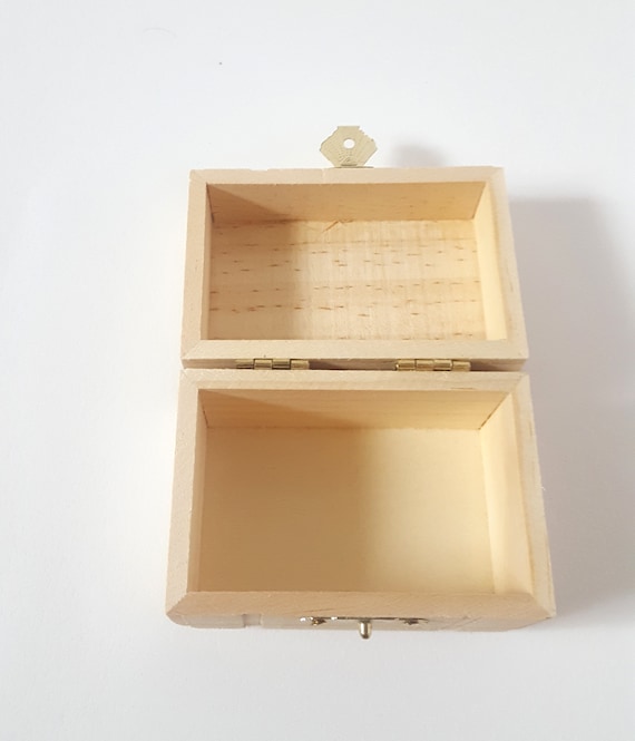 World Map Small Wooden Box, Traveling Memento Gift, Engraved