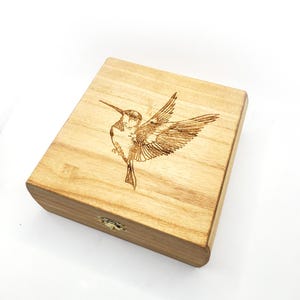 Hummingbird Wooden Box: 7.5" x 7.5" x 2.75" Free Custom Engraved Personalization