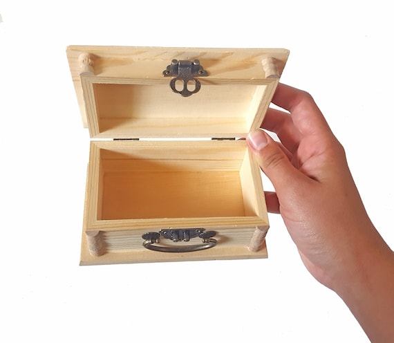 Irish Claddagh Latched Wooden Box Free Engraved Personalization