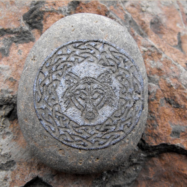 Celtic Wolf Worry Stone - Free personalized engraving, Wolf Spirit Animal, Garden Art, Wolf Decor