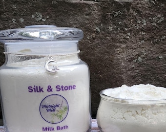 Soothing Milk Bath | Buttermilk, Colloidal Oats, Goat's Milk Soak