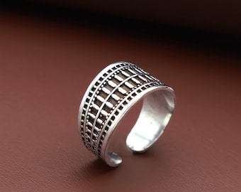 Anillo tribal de banda ancha, ajustable en plata oxidada, estilo bohemio vintage, joyería étnica de latón hecha a mano para hombres y mujeres.