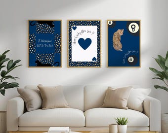 Print How Lucky Are We, 8-ball kunst, trendy luipaard muurkunst marineblauw, vintage gamedecor, speelse biljartprint, retro barwagenkunst