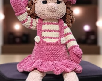 Patrón de crochet para la muñeca Jadzia.