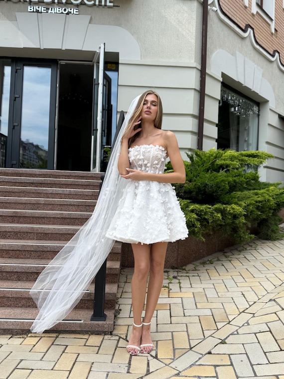 Mini Corset Wedding Dress With 3D Flowers, Open-shoulder Bridal Reception Dress