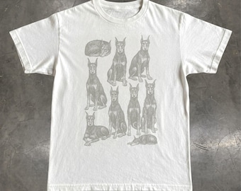 Doberman Pinscher T-Shirt: Retro Vintage Dog Lover Graphic Tee