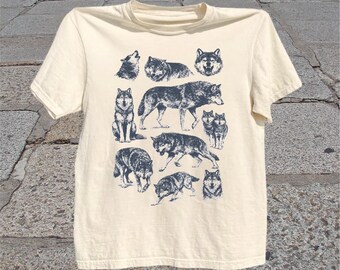 Wolf T-Shirt: Vintage Wildlife Animal Lover Graphic Tee