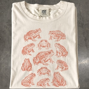 Toad Graphic T-Shirt, Vintage Amphibian Illustration Tee, Frog Lover Shirt