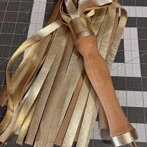 Midas Touch Handmade Leather Flogger