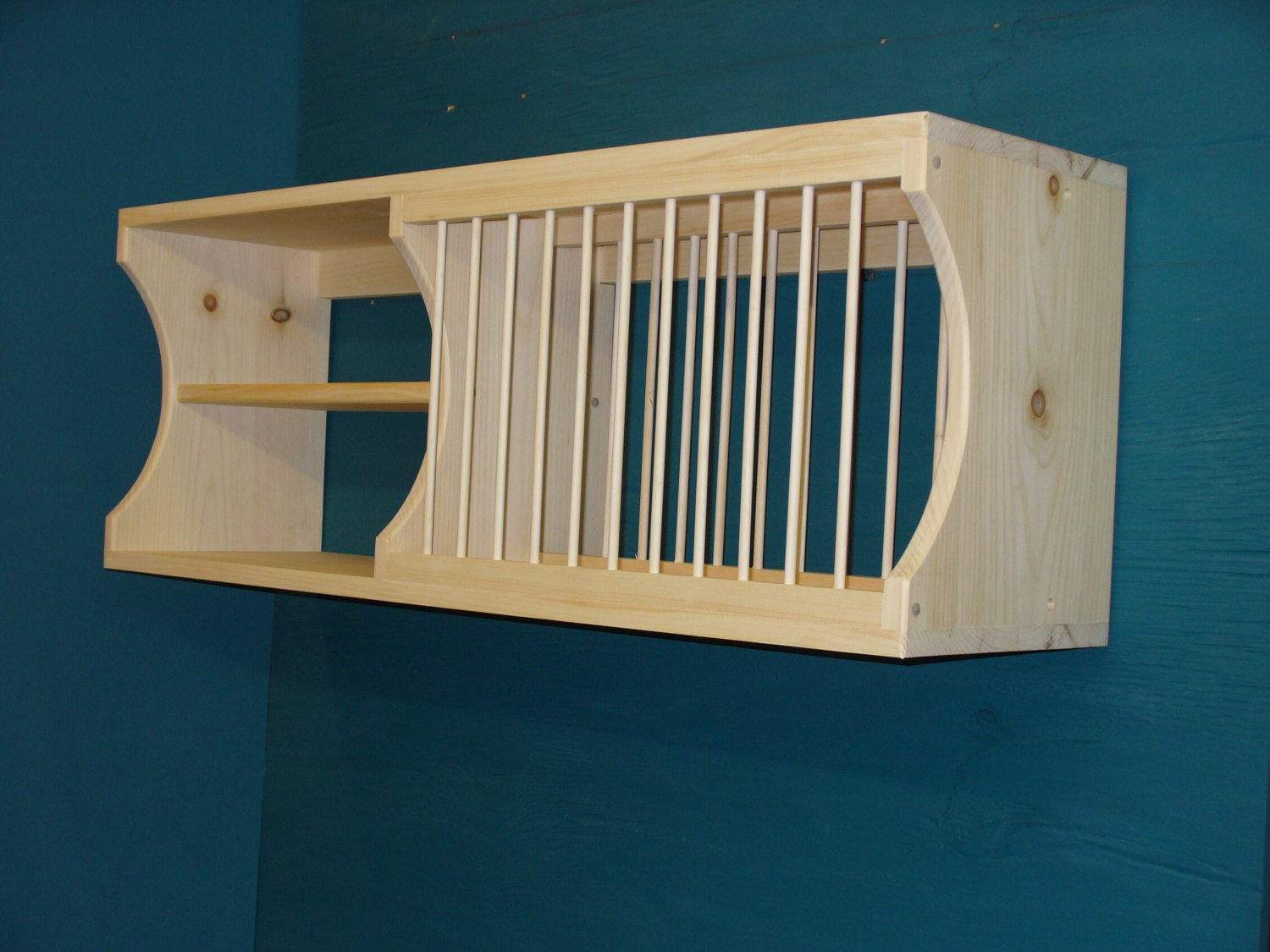 Handmade Solid Wood Plate Rack 