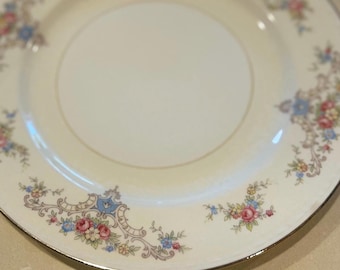 Set of 2 - Antique Homer Laughlin Eggshell Georgian “Wedgwood” Dinner Plates