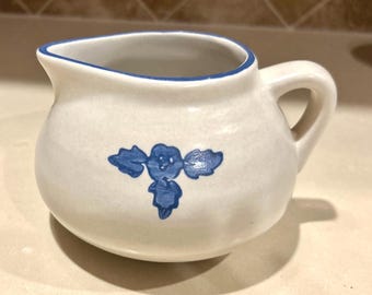 Vintage Pfaltzgraff “Yorktowne” Gravy Boat / Creamer Pitcher